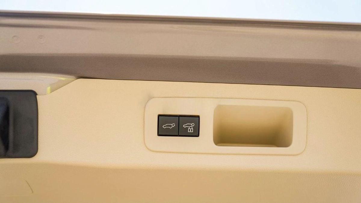 Toyota Land Cruiser Toyota land cruiser VXR 3.5L Petrol Full Option 2025-14-14