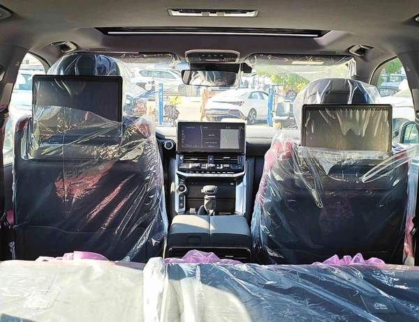 Toyota Land Cruiser VXR / FULL OPTION / 3.3L DIESEL / PWR SEATS / RADAR / JBL SPEAKERS (CODE # VXR)
