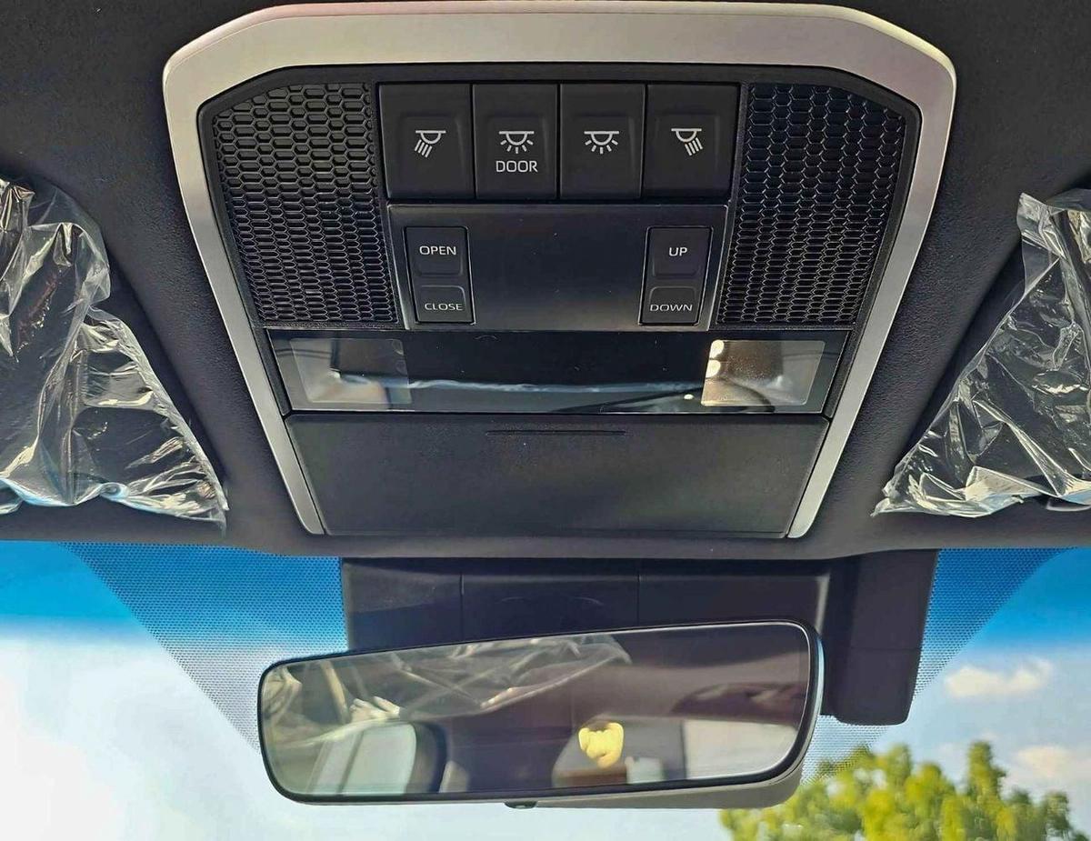 Toyota Land Cruiser VXR / FULL OPTION / 3.3L DIESEL / PWR SEATS / RADAR / JBL SPEAKERS (CODE # VXR)-16-16