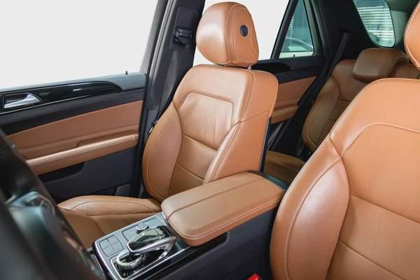 Mercedes Benz GLE400-GCC-AMG Body Styling-LOW Mileage-Very Well Maintained-High Specifications