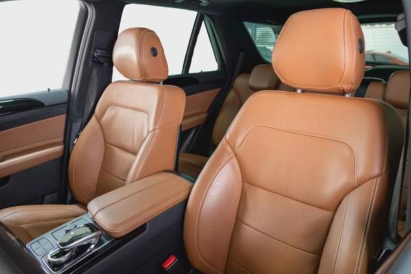 Mercedes Benz GLE400-GCC-AMG Body Styling-LOW Mileage-Very Well Maintained-High Specifications