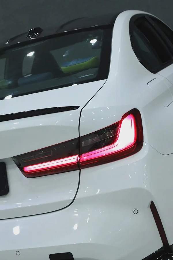 BMW M3 Competition xDrive (Individual Edition) 2024 - GCC/Other Specs