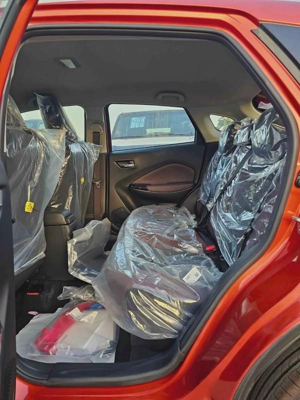 Suzuki Fronx GLX / EURO 5 HYBRID / 1.5L V4 / HEADUP DISPLAY / 360* CAMERAS / " 9" DISPLAY AUDIO (CODE # FRHGLX)