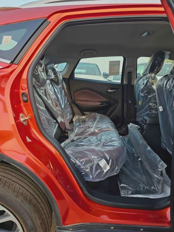 Suzuki Fronx GLX / EURO 5 HYBRID / 1.5L V4 / HEADUP DISPLAY / 360* CAMERAS / " 9" DISPLAY AUDIO (CODE # FRHGLX)