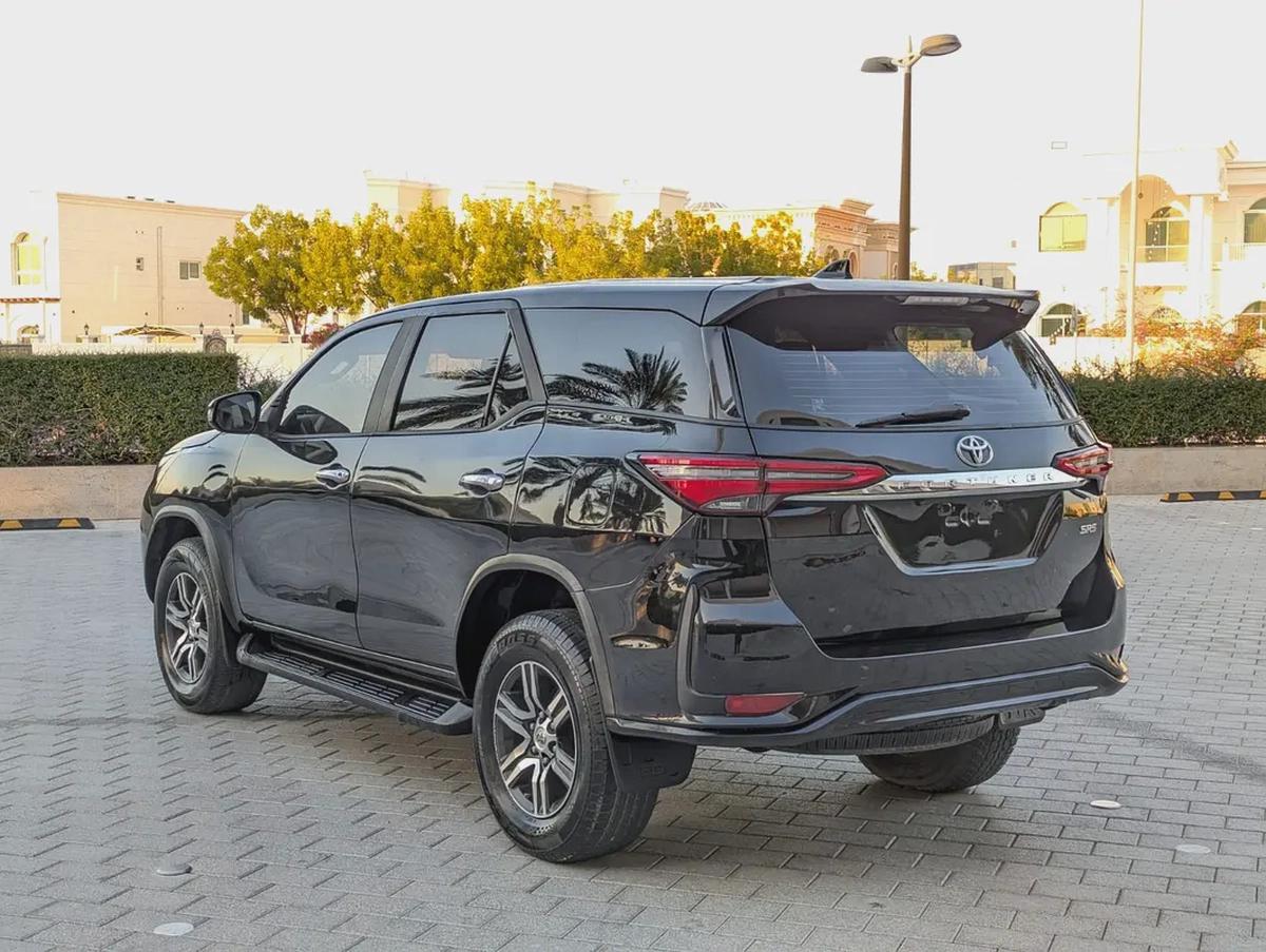 TOYOTA FORTUNER 2020 FACELIFTED 2025 GCC V4 2.7L IN EXCELLENT CONDITION-11-11
