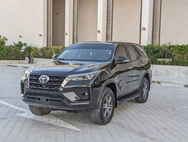 TOYOTA FORTUNER 2020 FACELIFTED 2025 GCC V4 2.7L IN EXCELLENT CONDITION