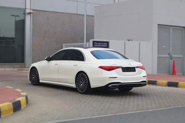 Mercedes-Benz S-class S 580 4Matic - 2023 GCC - Under Warranty