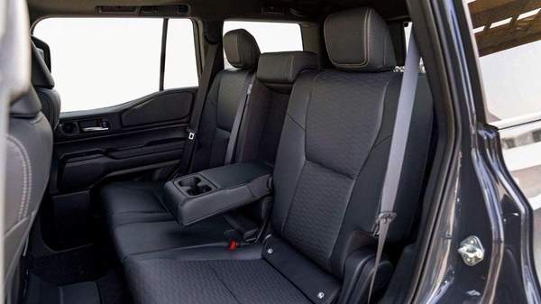 Toyota Prado (LHD) TOYOTA PRADO 250 WX+ LUXURY 2.8D AT MY2025 – GREY