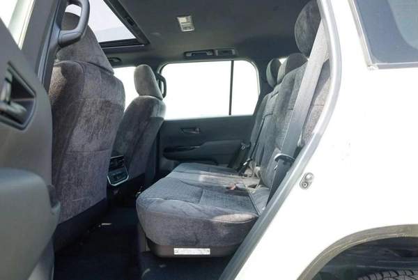 Toyota Land Cruiser GXR 3.3L DIESEL