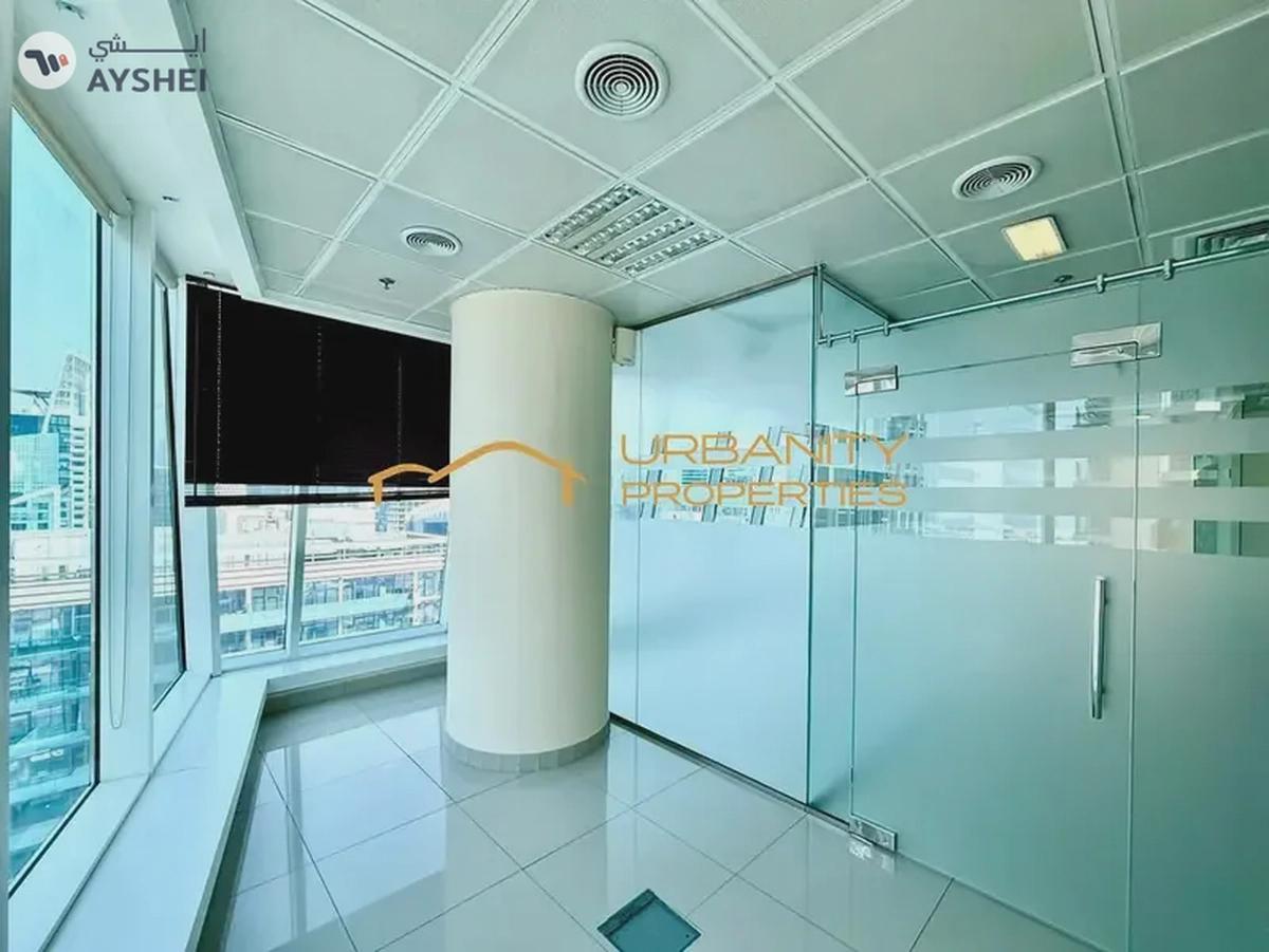 Bright unit | 3 parkings | High Floor | Spacious | Near Metro | Pantry/Washroom-3-3