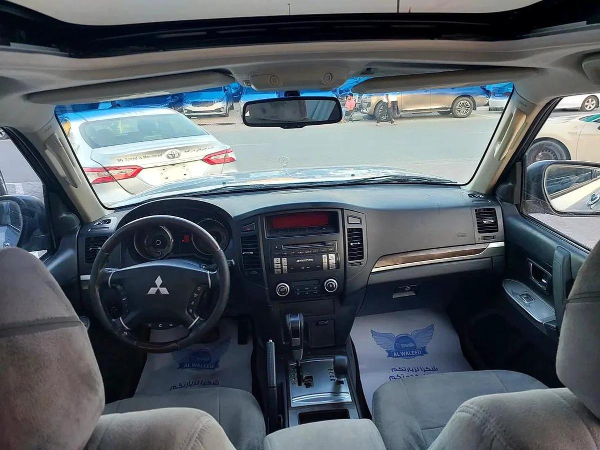 Mitsubishi Pajero GLS 2013 - GCC Specs - Well Maintained-3-3
