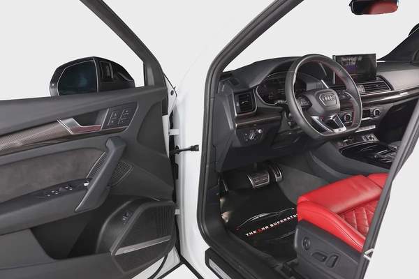 2023-AUDI SQ5 QUATTRO SPORT PACKAGE-WARRANTY AVAILABLE-FULL SERVICE HISTORY-GCC