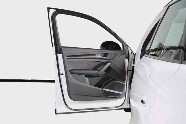 2023-AUDI SQ5 QUATTRO SPORT PACKAGE-WARRANTY AVAILABLE-FULL SERVICE HISTORY-GCC