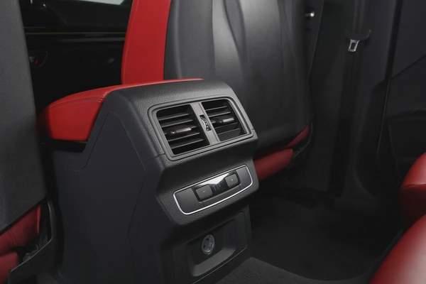 2023-AUDI SQ5 QUATTRO SPORT PACKAGE-WARRANTY AVAILABLE-FULL SERVICE HISTORY-GCC