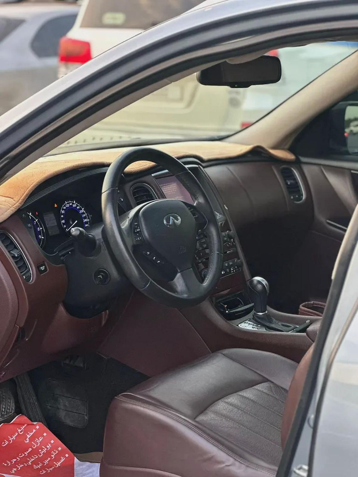 إنفينيتي QX50 مواصفات خليجية 2016 بحالة جيدة-6-6