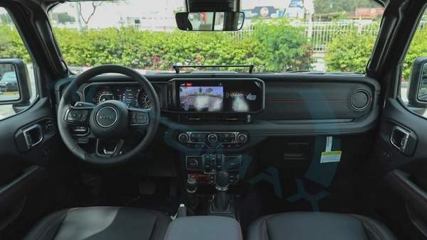 2025 JEEP WRANGLER UNLIMITED RUBICON XTREME 2.0L TURBO GCC 0km With 3 Years Or 60,000 Km Warranty