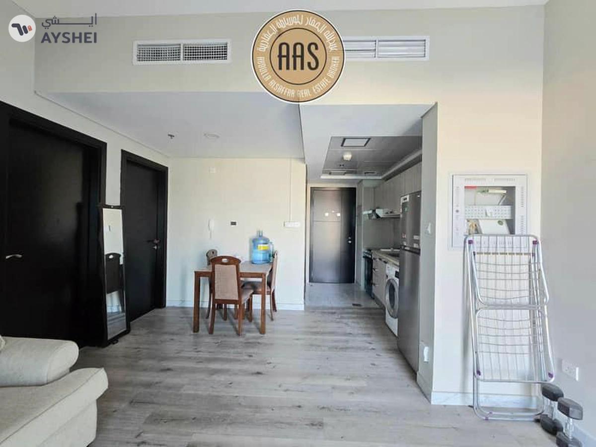 Spacious Apartment ! Semi Furnished ! Pool Facing ! With All Aminities ! Ready to Move-4-4