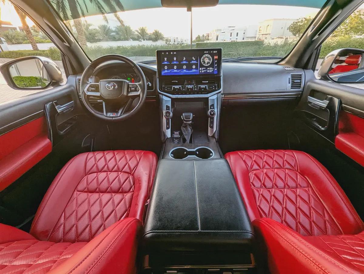 Toyota Land Cruiser GXR 2015 Facelifted 2026 With Interior and Exterior - GCC Specs --2-2