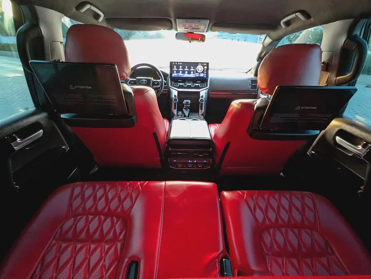 Toyota Land Cruiser GXR 2015 Facelifted 2026 With Interior and Exterior - GCC Specs --7-7