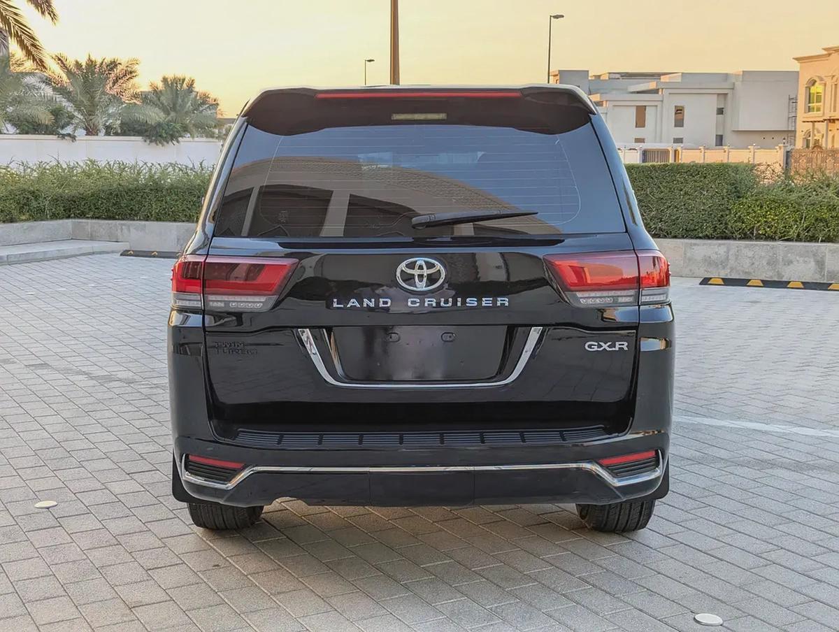 Toyota Land Cruiser GXR 2015 Facelifted 2026 With Interior and Exterior - GCC Specs --15-15