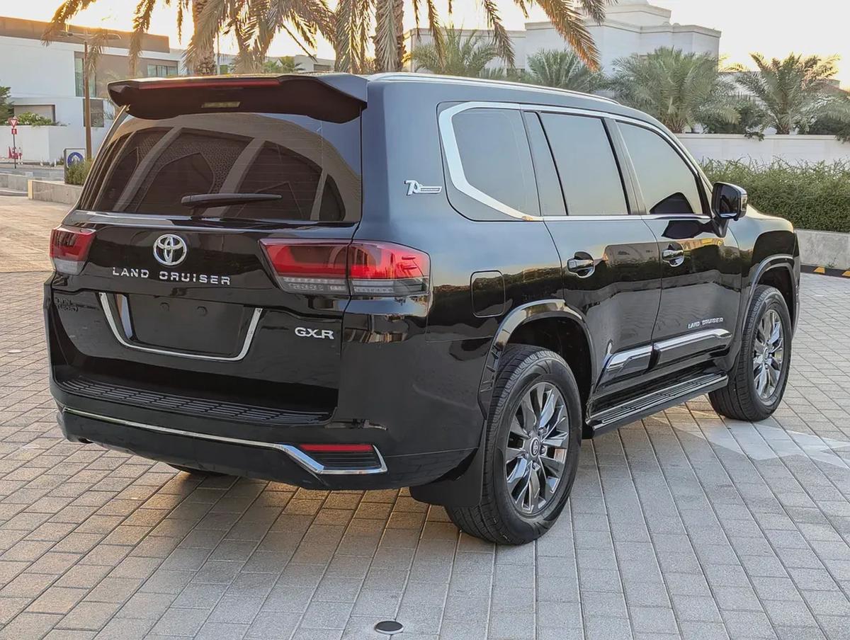 Toyota Land Cruiser GXR 2015 Facelifted 2026 With Interior and Exterior - GCC Specs --16-16