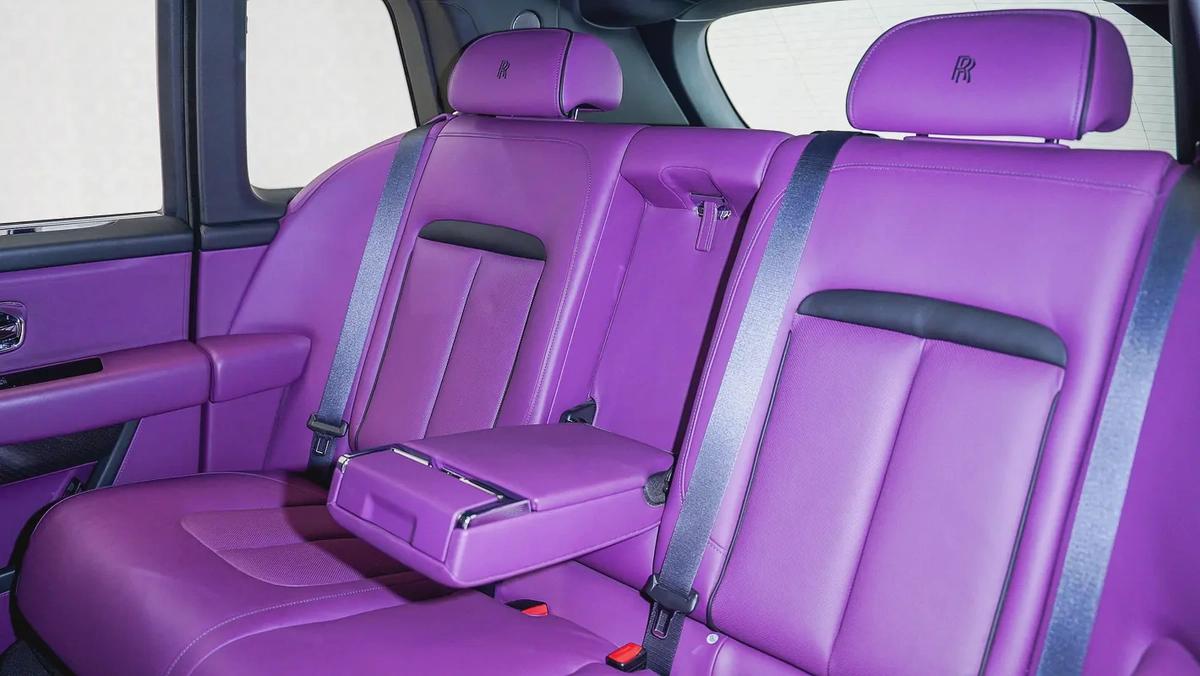 Special Offer | AED 18,393 PM | Warranty - Service June 2026 | GCC | 2022 Rolls-Royce Cullinan - Bla-6-6