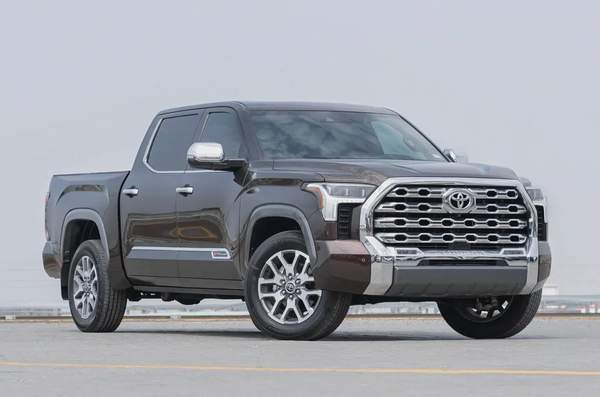 TOYOTA TUNDRA CREWMAX PLATINUM 2024