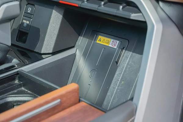 TOYOTA TUNDRA CREWMAX PLATINUM 2024