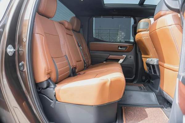 TOYOTA TUNDRA CREWMAX PLATINUM 2024