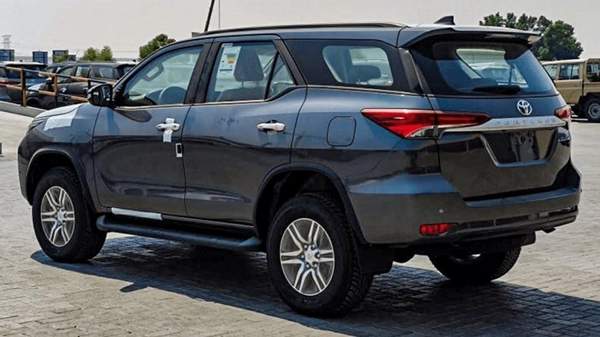 Toyota Fortuner FORTUNER 2.7L 4WD 2024 0KM