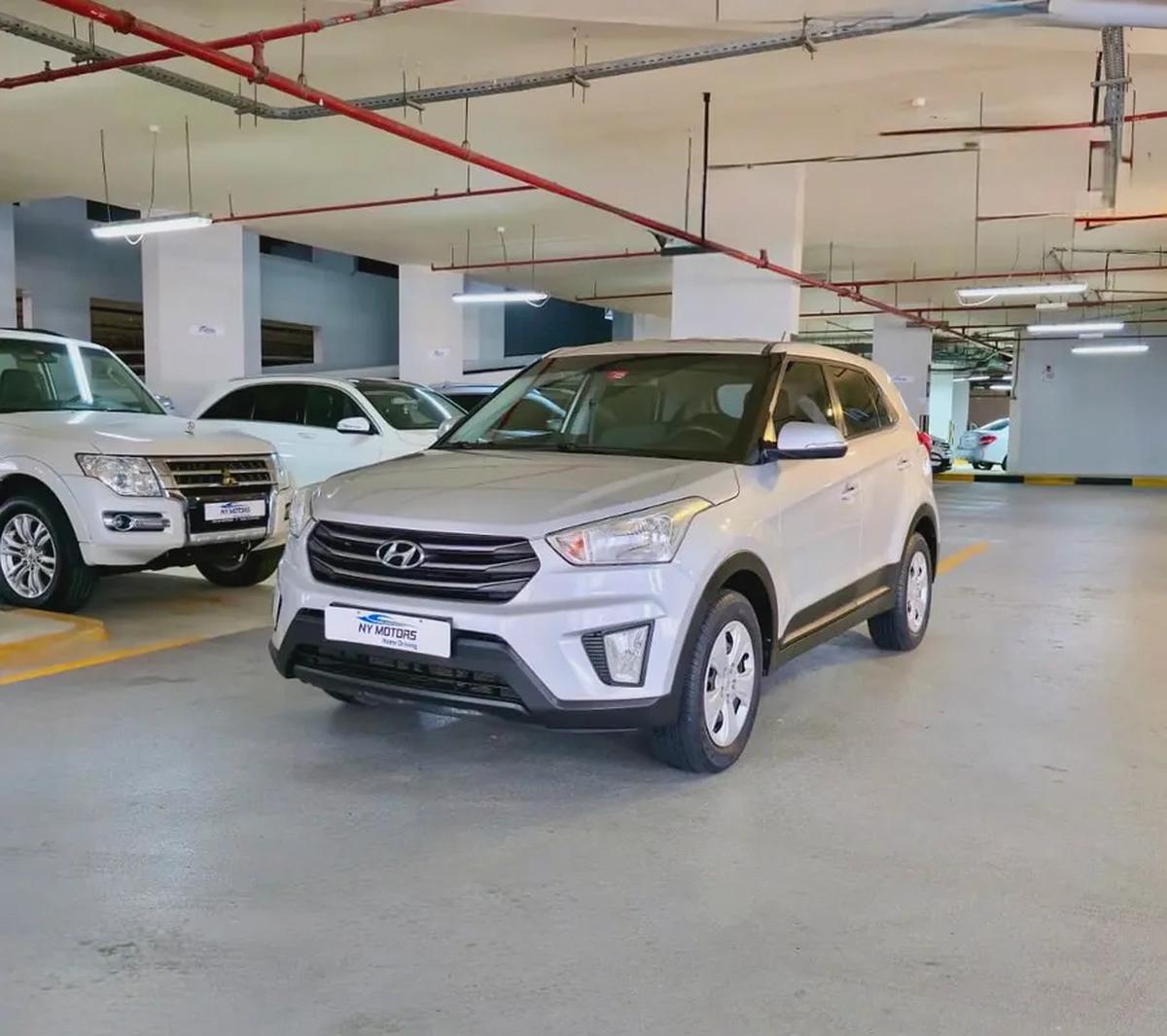 FULL SERVICE AT HYUNDAI AGENCY II GCC Specs - Well Maintained!-0-0