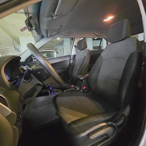 FULL SERVICE AT HYUNDAI AGENCY II GCC Specs - Well Maintained!