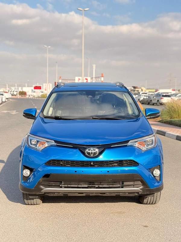 Toyota RAV4 Limited 2.5L 360 camera, sunroof Full option