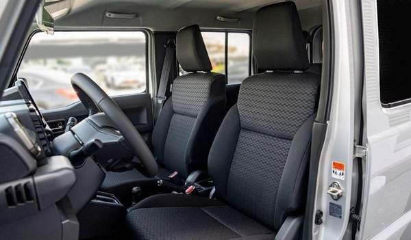 Suzuki Jimny 1.5L GLX (A/T)