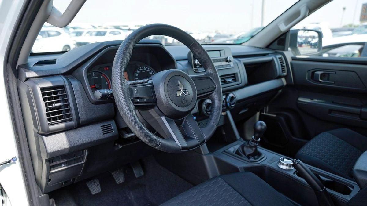 Mitsubishi L200 Brand New 2026 Mitsubishi L200 GLX 2.5L Pick-Up GCC – Export Only-3-3