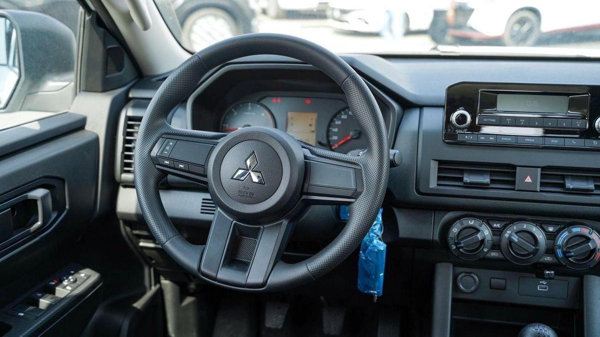 Mitsubishi L200 Brand New 2026 Mitsubishi L200 GLX 2.5L Pick-Up GCC – Export Only-4-4