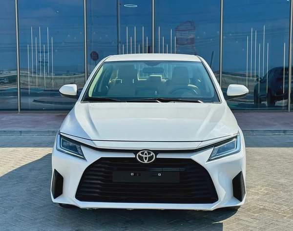 TOYOTA YARIS 2023 1.5L GCC (670/-MONTHLY)