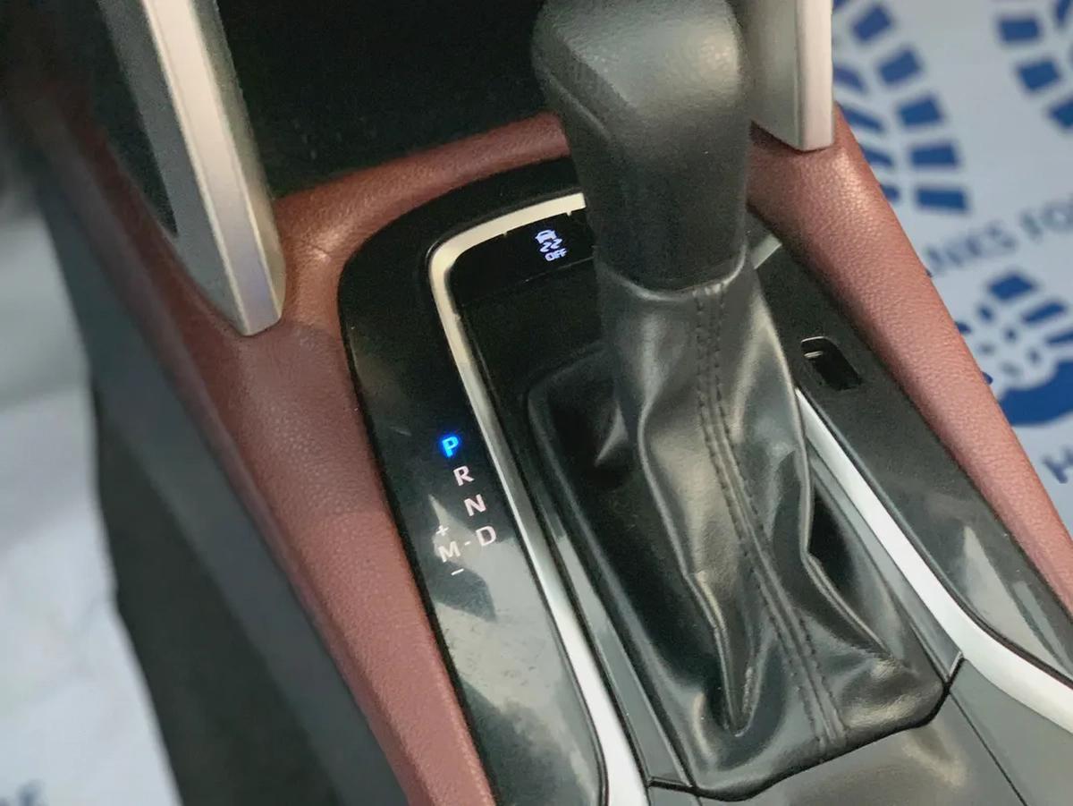 AED 1,250 / Monthly | Corolla Cross 2024 | GCC Specs | Perfect Condition | 1.8L 4 cyl engine-9-9