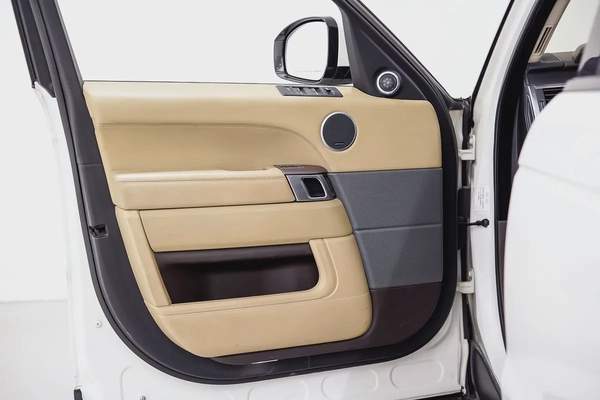 AED 1448 PM | RANGE ROVER SPORT HSE 2016 | UNDER WARRANTY SERVICE CONTRACT MARCH 2026 | GCC