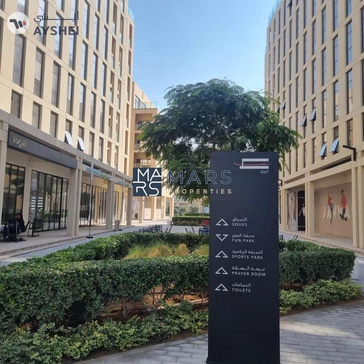 Big American studio Apartment | POOL | GYM-1-portrait