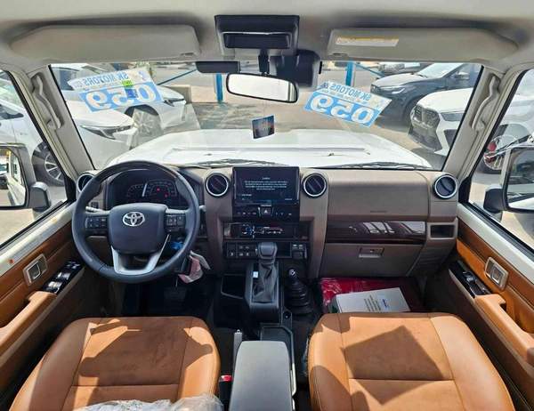 Toyota Land Cruiser 70 LC76 | 2.8L V4 DIESEL | 5 DOOR | DVD CAMER`| DIFF LOCK | LX FULL OPTION (CODE # HT76ZS)