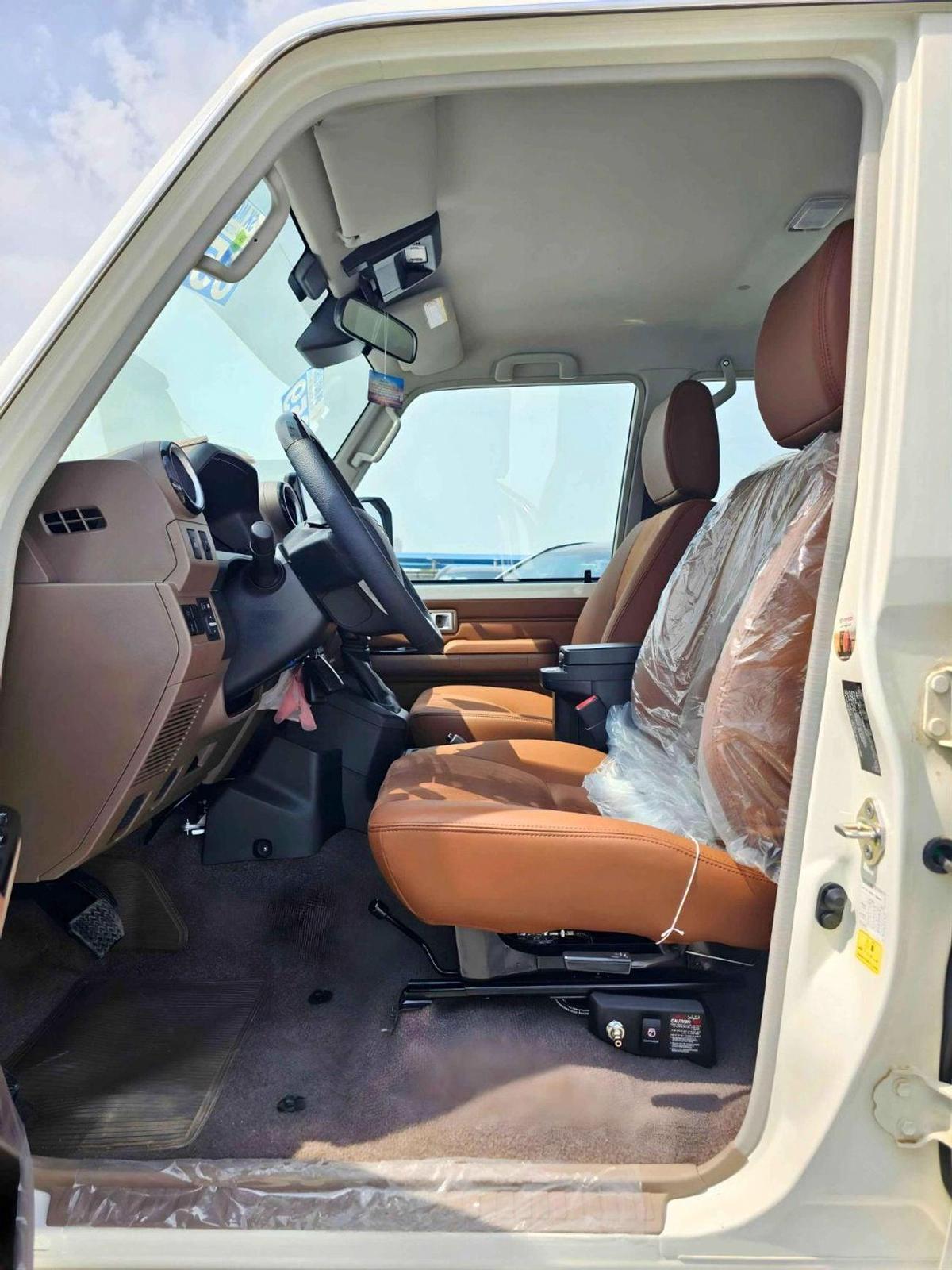 Toyota Land Cruiser 70 LC76 | 2.8L V4 DIESEL | 5 DOOR | DVD CAMER`| DIFF LOCK | LX FULL OPTION (CODE # HT76ZS)-5-5