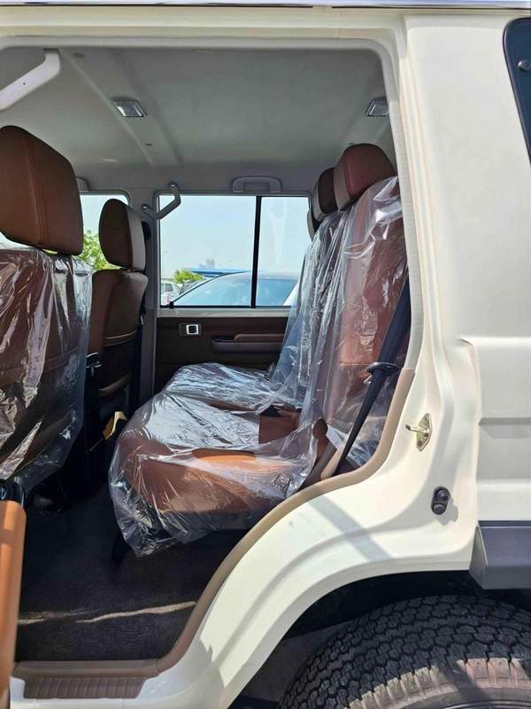 Toyota Land Cruiser 70 LC76 | 2.8L V4 DIESEL | 5 DOOR | DVD CAMER`| DIFF LOCK | LX FULL OPTION (CODE # HT76ZS)