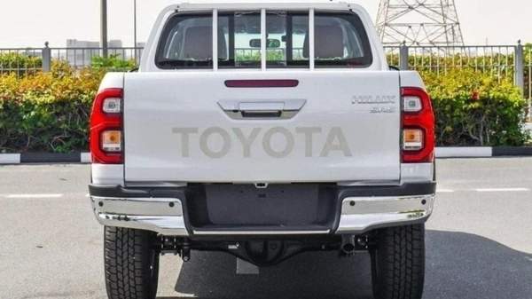 Toyota Hilux HILUX SR5 4.0L V6 PETROL 2025 0KM