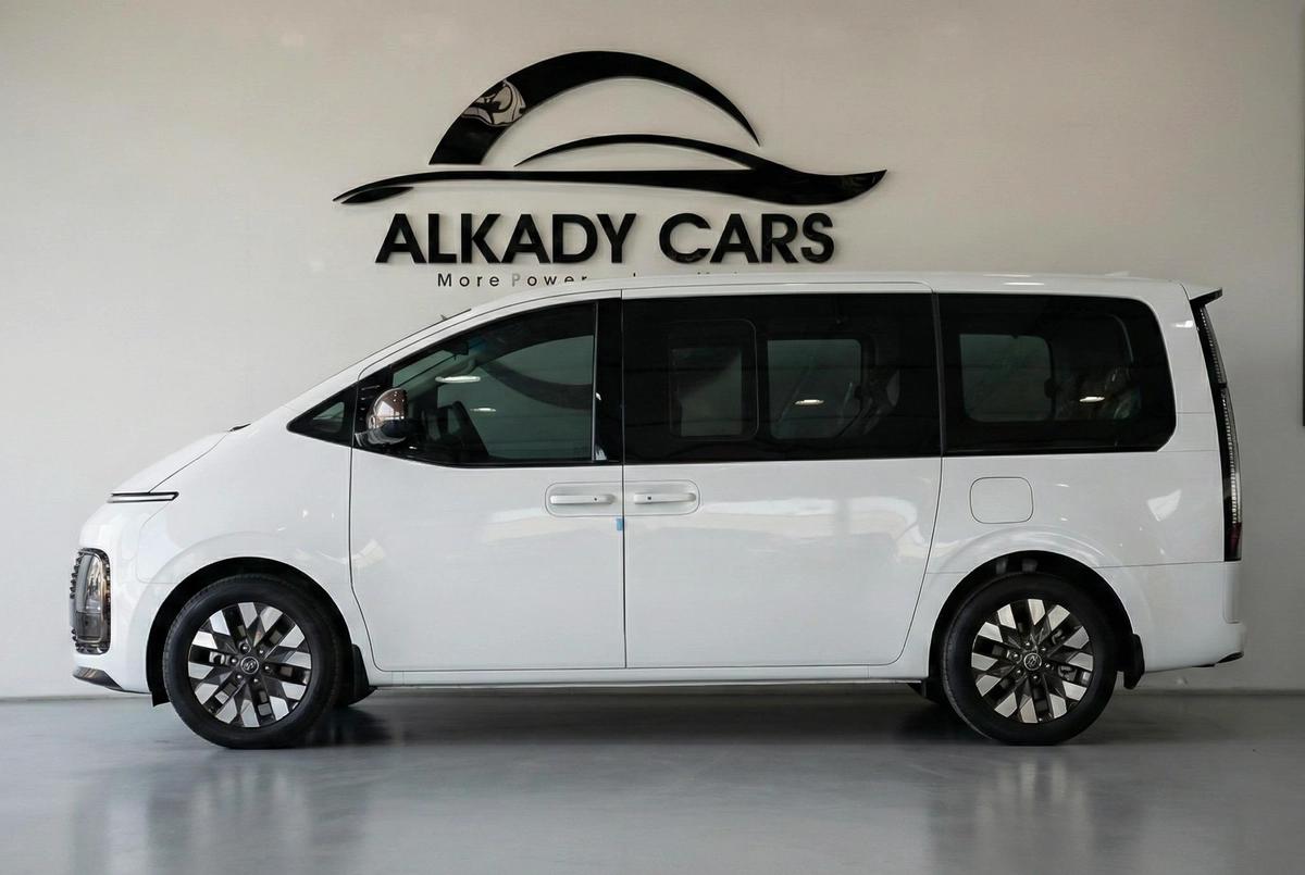 HYUNDAI STARIA 3.5L VIP 7 SEATER ROYAL EDITION-11-11