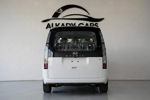 HYUNDAI STARIA 3.5L VIP 7 SEATER ROYAL EDITION
