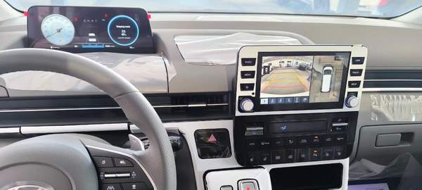HYUNDAI STARIA 3.5L VIP 7 SEATER ROYAL EDITION