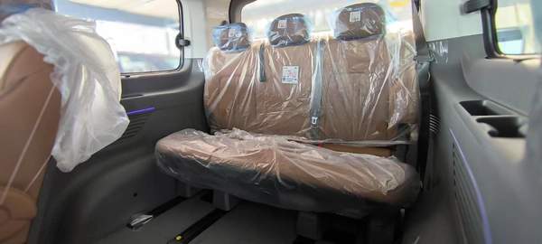 HYUNDAI STARIA 3.5L VIP 7 SEATER ROYAL EDITION