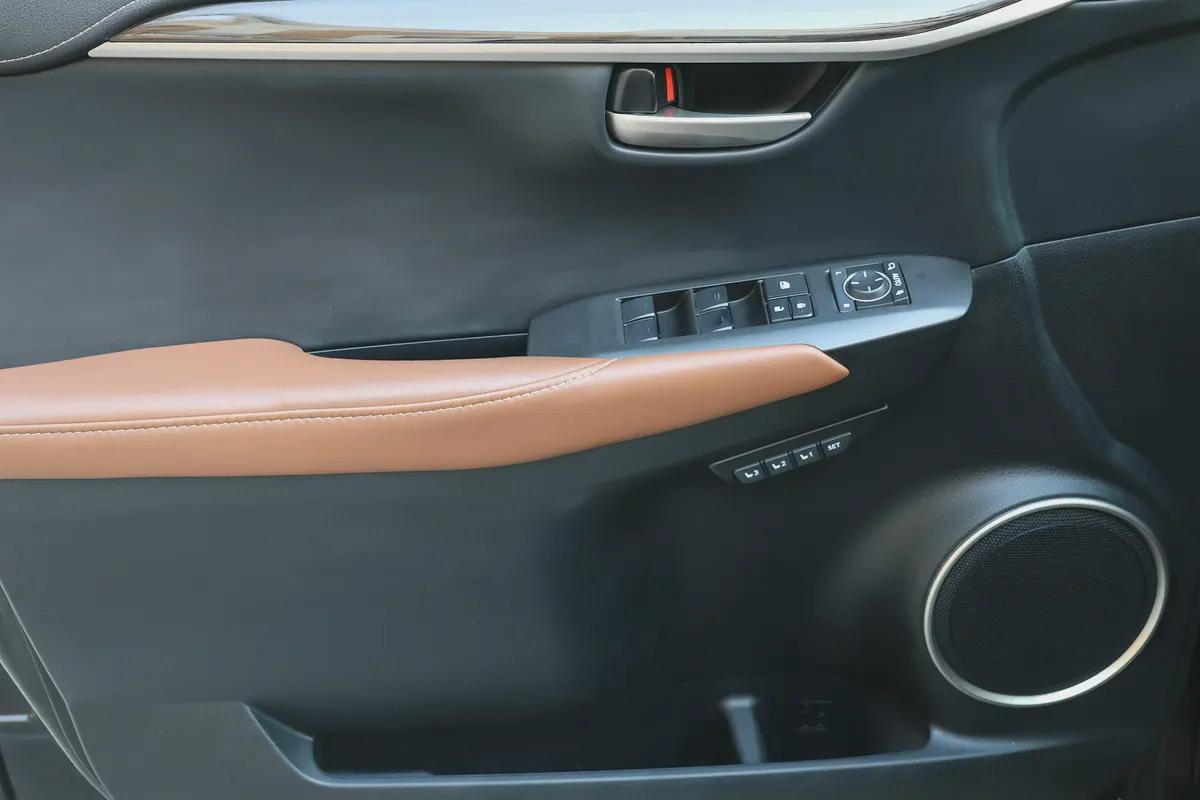 Lexus NX-Series-NX200t-2017-137000KM-GCC SPECS-EXCELLENT CONDITION-9-9