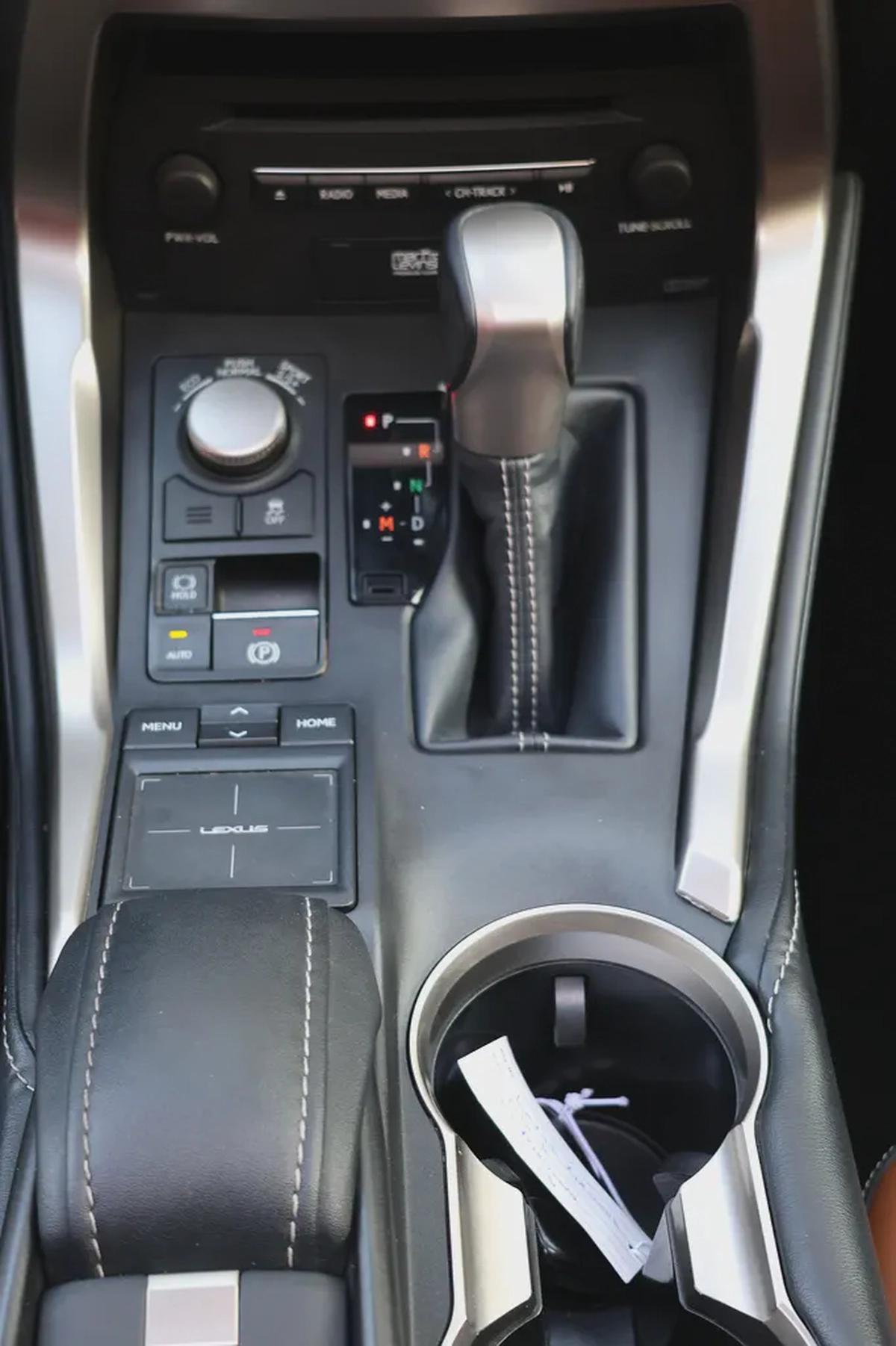 Lexus NX-Series-NX200t-2017-137000KM-GCC SPECS-EXCELLENT CONDITION-15-15